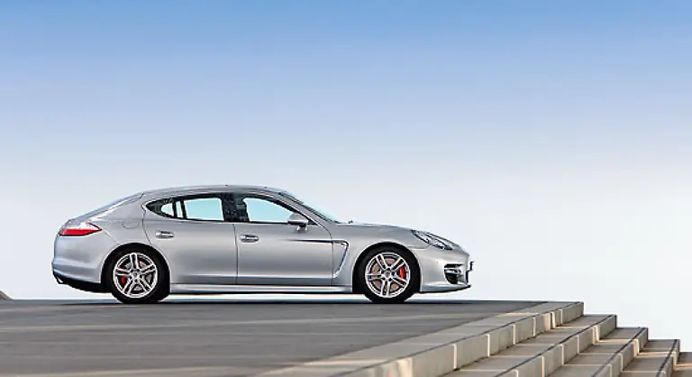 Etwa-eine-Milliarde-Euro-hat-sich-Porsche-die-Entwicklung-des-Panamera-kosten-lassen