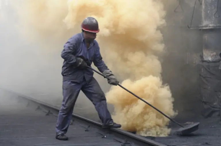 China-hatte-einen-sehr-schwachen-Jahresauftakt-doch-schon-im-Maerz-hat-eine-Stabilisierung-begonnen-auch-weil-das-staatliche-Konjunkturprogramm-zu-wirken-beginnt-heisst-es-zur-Begruendung