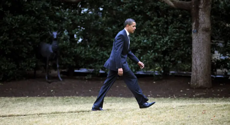 Angesichts-der-dramatischen-Rezession-hat-Obama-das-groesste-Konjunkturprogramm-der-Geschichte-auf-den-Weg-gebracht