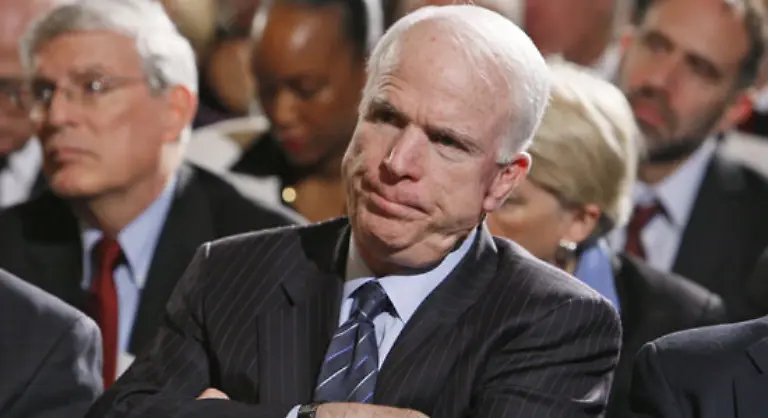 Republikaner-wie-Senator-John-McCain-wettern-ueber-eine-masslose-gefaehrliche-Verschuldungspolitik