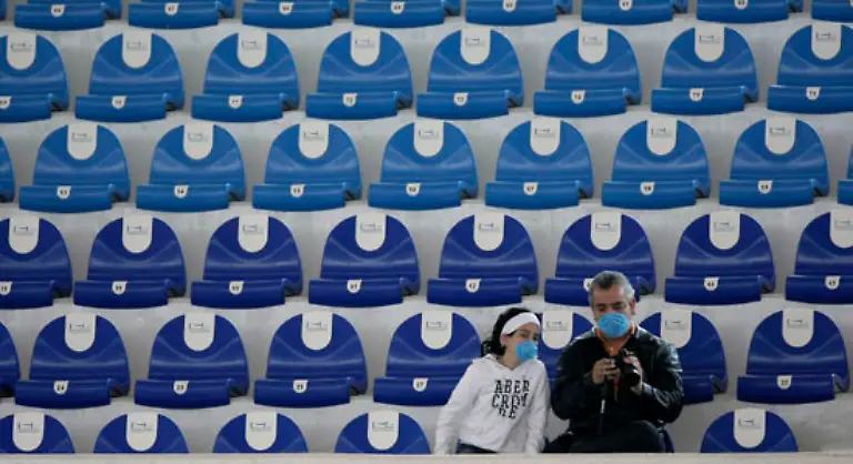 Das-Gesundheitsministerium-raet-oeffentliche-Ansammlungen-zu-vermeiden-sich-nicht-mehr-die-Haende-zu-schuetteln-und-nach-Moeglichkeit-zu-Hause-zu-bleiben