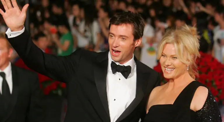 Hugh-Jackman-laesst-jeden-Fragensteller-sei-es-in-der-Pressekonferenz-oder-im-Einzelgespraech-deutlich-spueren-wie-wichtig-seine-Frau-in-seinem-Leben-ist