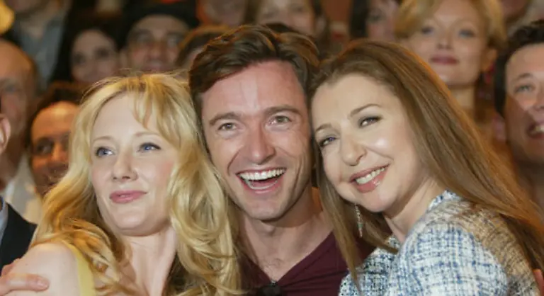 Alles-Quatsch-natuerlich-bin-ich-nicht-in-Hugh-Jackman-verliebt