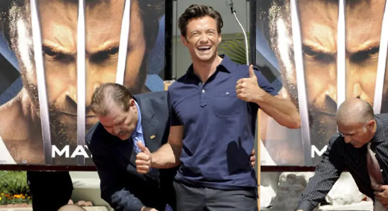 Mr-Jackman-I-am-still-wondering-Are-you-real-You-seem-to-be-too-good-to-be-true-Muss-ich-nicht-uebersetzen-oder-Und-auch-nicht-erwaehnen-dass-die-Journalistin-nicht-mehr-rot-wird-weil-sie-einfach-dauerhaft-glueht