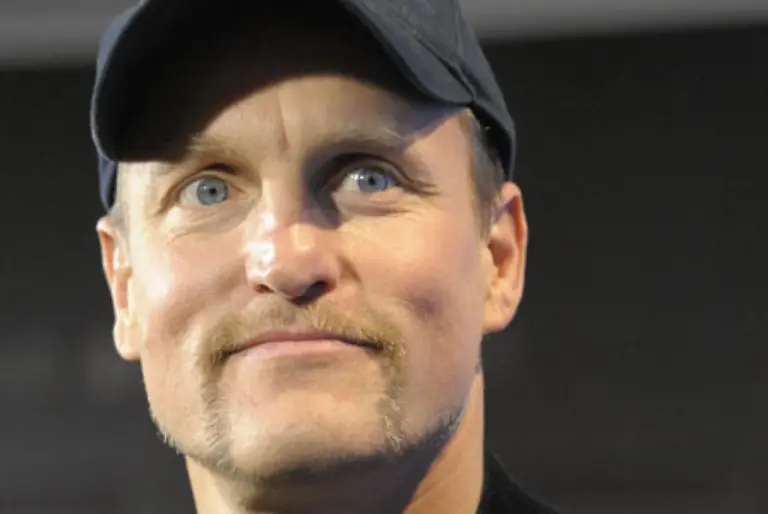 Woody-Harrelson-kommt-die-Antwort-wie-aus-der-Pistole-geschossen-Woody-Harrelson-ist-der-unterschaetzteste-Schauspieler-den-es-gibt-betont-Jackman