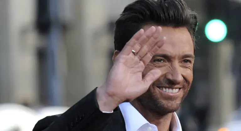 Zwei-Wochen-Urlaub-lieber-auf-einer-einsamen-Insel-oder-eine-Rundreise-Oh-ich-bin-zwar-gerade-auf-einer-Rundreise-fuer-meinen-neuen-Film-aber-eine-einsame-Insel-ist-gar-nichts-fuer-mich