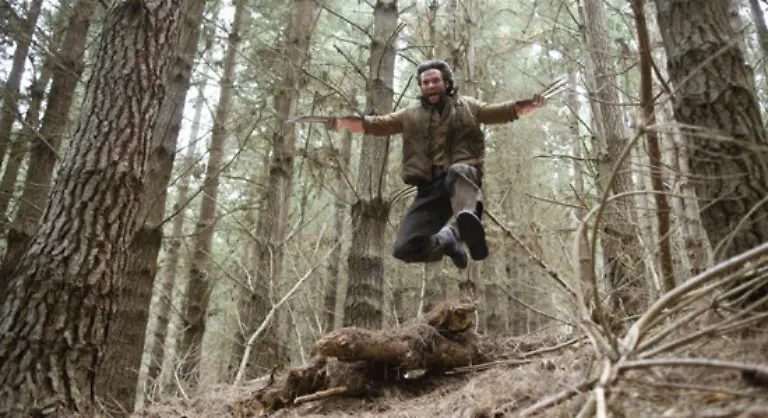 So-eine-Figur-zu-erforschen-ist-interessant-Das-Thema-des-im-inneren-Kampf-mit-sich-selbst-Seins-gibt-dem-Film-eine-zusaetzliche-Komponente-und-die-Action-passiert-nicht-nur-um-ihrer-selbst-Willen