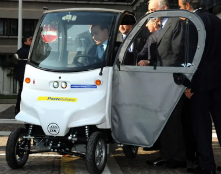 Ein-Auto-soll-er-auch-angeboten-haben-das-soll-das-Maedchen-aber-abgelehnt-haben-Ueber-Marke-und-Modell-wurde-allerdings-nichts-bekannt