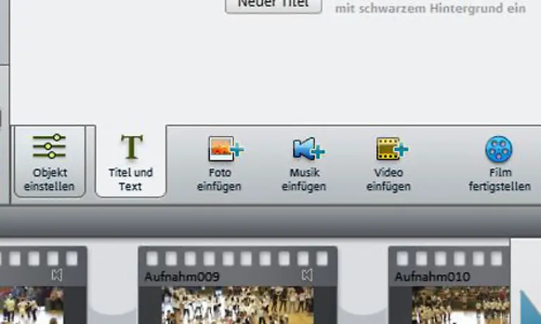 Ebenso-einfach-lassen-sich-Fotos-Musik-oder-weitere-Videodateien-dem-Filmprojekt-hinzufuegen