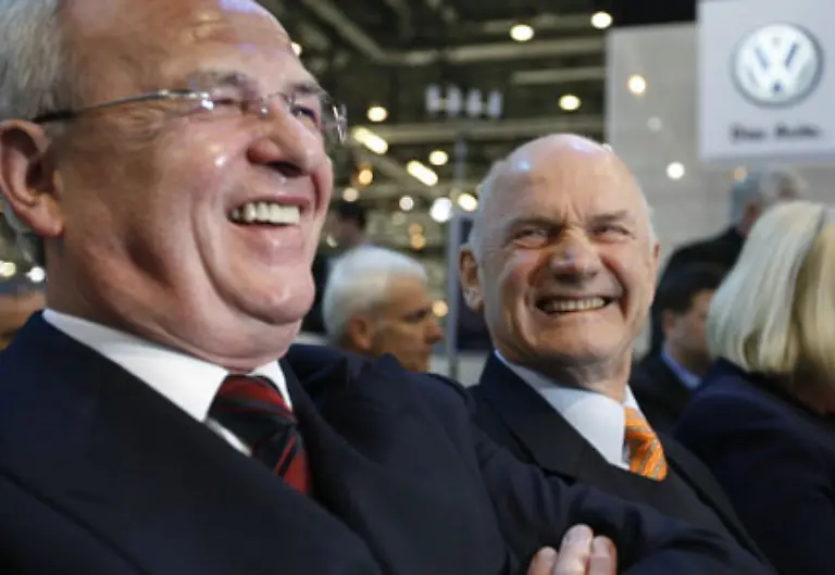 Der-VW-Chefaufseher-Pich-will-deshalb-Medienberichten-zufolge-die-Sportwagensparte-von-Porsche-an-Volkswagen-verkaufen-sicherlich-nicht-gegen-das-Interesse-von-VW-Chef-Winterkorn