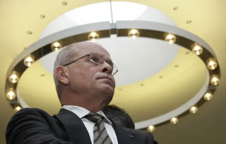 27-August-IG-Metall-Chef-Berthold-Huber-sagt-einen-fuer-September-geplanten-Friedensgipfel-zwischen-Porsche-und-VW-im-Mitbestimmungsstreit-ab-Er-sieht-keine-Chance-auf-eine-Einigung