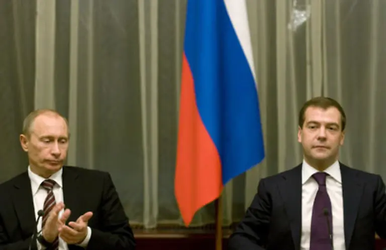 Doch-Kritiker-betonen-dass-auch-unter-Putins-Nachfolger-die-mitunter-toedliche-Jagd-auf-Journalisten-und-Menschenrechtler-kein-Ende-findet-Die-Taeter-kommen-ungestraft-davon