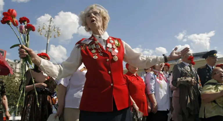 Ungeachtet-der-Kosten-begruessen-rund-70-Prozent-der-Russen-die-Wiederaufnahme-dieser-Tradition