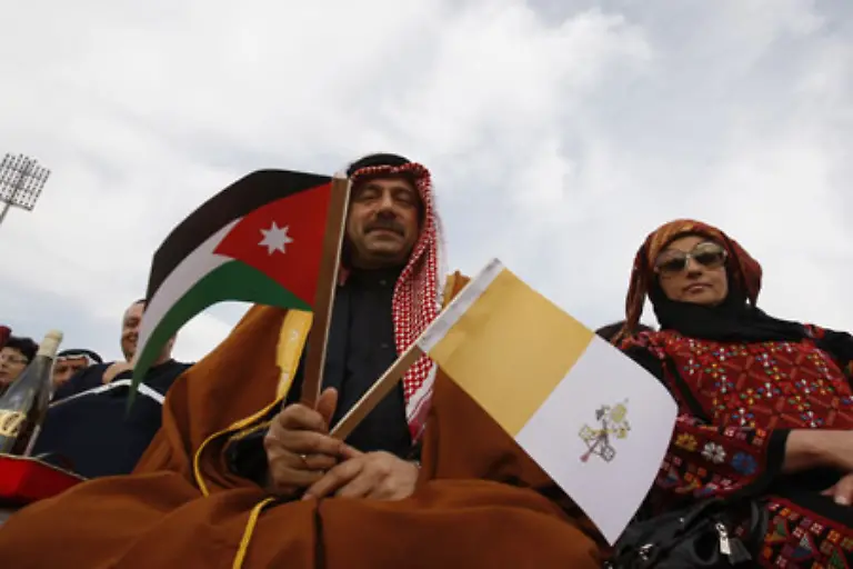 133-den-so-besonders-stark-leidenden-Christen-im-Irak-versuchte-Benedikt-von-Jordanien-aus-den-Ruecken-zu-staerken