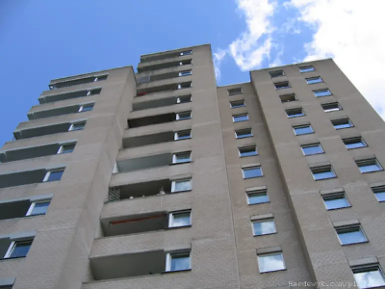 Der-Vermieter-muss-auch-angeben-nach-welchem-Schluessel-die-Kosten-verteilt-sind-Ueblich-ist-die-Umlage-nach-Wohnflaeche-nach-Personenzahl-oder-nach-Anzahl-der-Wohneinheiten-Auch-eine-Kombination-dieser-Verfahren-ist-moeglich