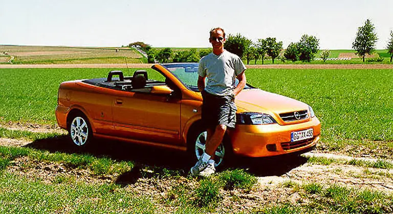 Schon-als-Kind-wollte-Andreas-H-bei-Opel-arbeiten-Mit-seinem-Vater-besuchte-er-als-Elfjaehriger-die-Produktion-von-Opel-und-war-fasziniert-Mittlerweile-arbeitet-er-seit-21-Jahren-in-Ruesselsheim-und-hofft-auf-eine-eigenstaendige-Zukunft-des-Unternehmens