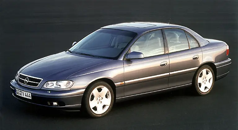 Seitdem-konnte-Herr-W-23-Autos-sein-Eigen-nennen-Aber-der-GT-war-einsame-Spitze-Er-wuenscht-Opel-und-seinen-Mitarbeitern-alles-Gute