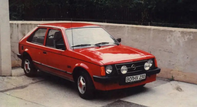 Michael-K-ist-der-Spross-einer-echten-Opel-Familie-Gerade-18-Jahre-alt-geworden-kaufte-er-einen-Kadett-D-Zehn-Jahre-fuhr-er-seinen-ersten-D-Kadett-und-verbindet-viele-schoene-Erinnerungen-mit-dem-Wagen