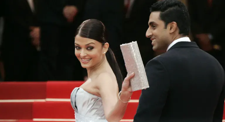 Aishwarya-Rai-mit-ihrem-Mann-Bollywood-Star-Abhishek-Bachchan