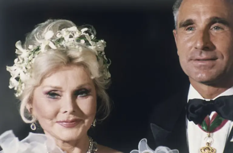Nicht-auf-der-Liste-steht-Zsa-Zsa-Gabor-die-nach-eigenen-Angaben-aber-10-Mio-Dollar-bei-Madoff-investiert-hatte