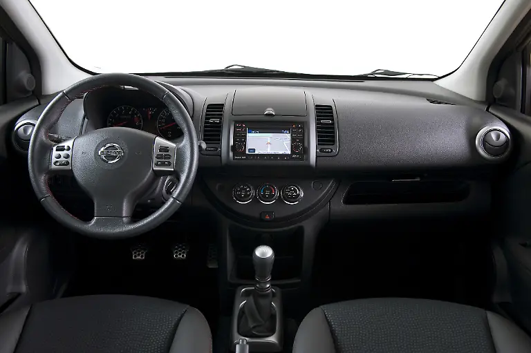 Nissan-Note-6