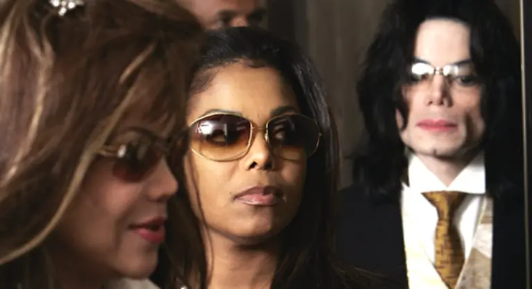 und-Geschwister-standen-ihm-getreu-zur-Seite