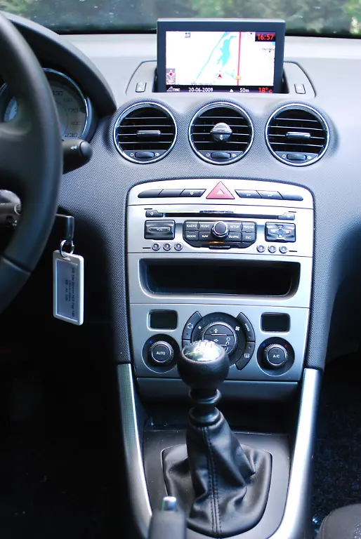 Peugeot-308-SW-20-06-2009-16-59-30