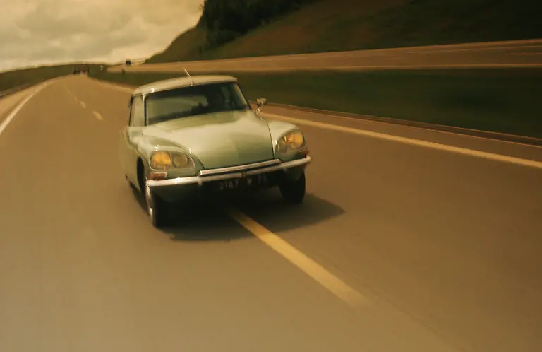 19c-CL-72-024-019-HD-CITROEN-COMMUNICATION