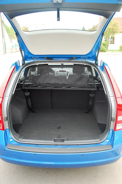 Kia-Ceed-02-09-2009-15-04-58