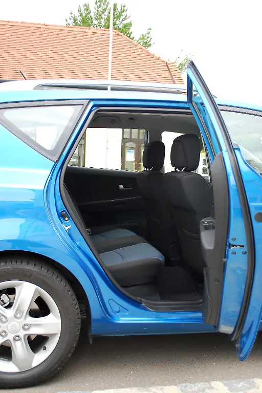 Kia-Ceed-02-09-2009-15-10-54