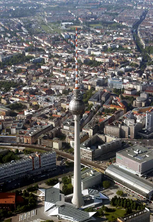 fernsehturm-luftbild-nama