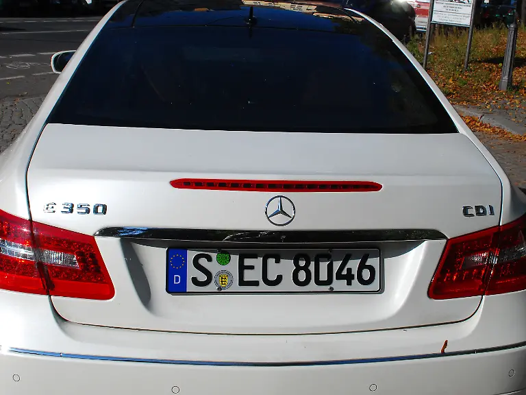 Mercedes-E-Klasse-Coupe-19-10-2009-11-55-48