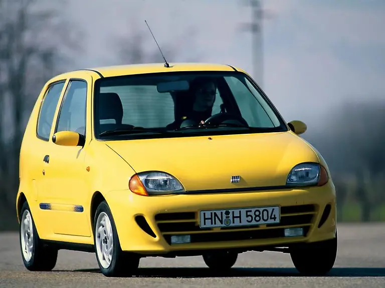 Guenstiger-Gebrauchter-Wen-das-farblose-Image-und-ein-paar-Macken-und-Maengel-nicht-stoeren-der-duerfte-mit-dem-Fiat-Seicento-gut-zurechtkommen