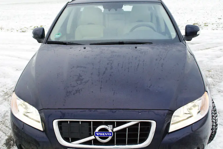 Volvo-V70-D5-2010-01-04-22-56-01