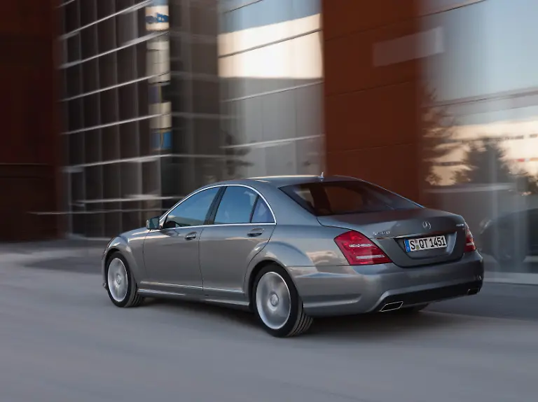 713873-1291918-6658-4984-09C209-136