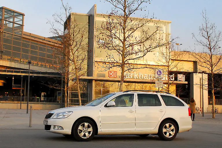 Skoda-Octavia-Green-Line-18-03-2010-18-55-56-18-03-2010-18-55-56-2010-18-55-56