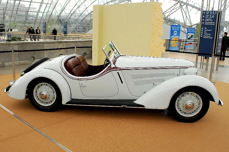 Oldtimer-AMI-2010-09-04-2010-14-50-44