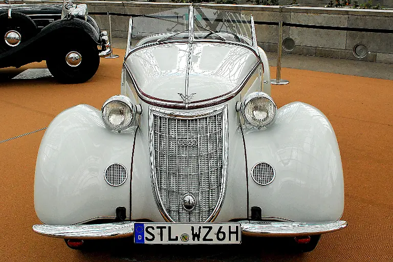 Oldtimer-AMI-2010-09-04-2010-14-50-55