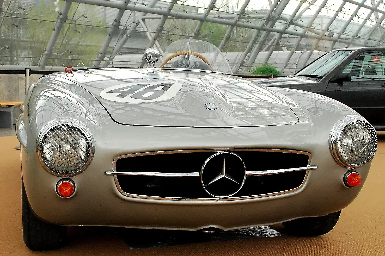 Oldtimer-AMI-2010-09-04-2010-14-49-15