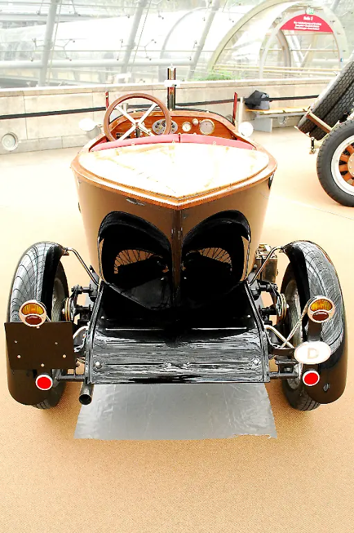 Oldtimer-AMI-2010-09-04-2010-14-44-59