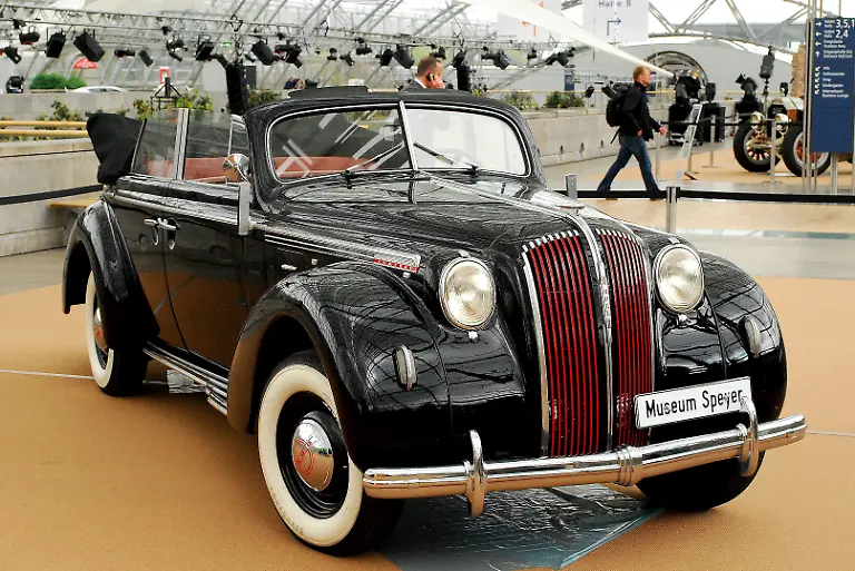 Oldtimer-AMI-2010-09-04-2010-14-40-49