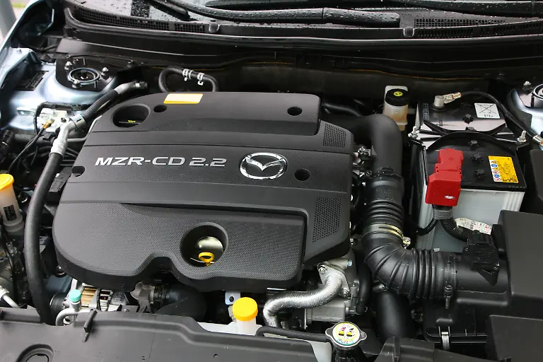 Mazda-6-Barcelona-03-05-2010-15-20-25