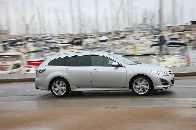 Mazda-6-Barcelona-04-05-2010-10-07-12