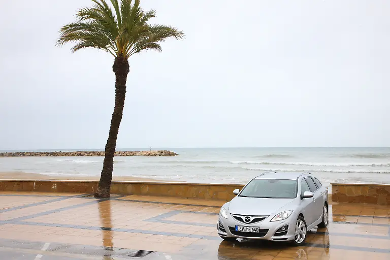 Mazda-6-Barcelona-04-05-2010-09-17-40