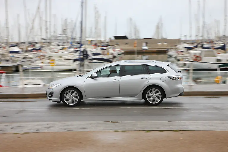 Mazda-6-Barcelona-04-05-2010-10-06-19