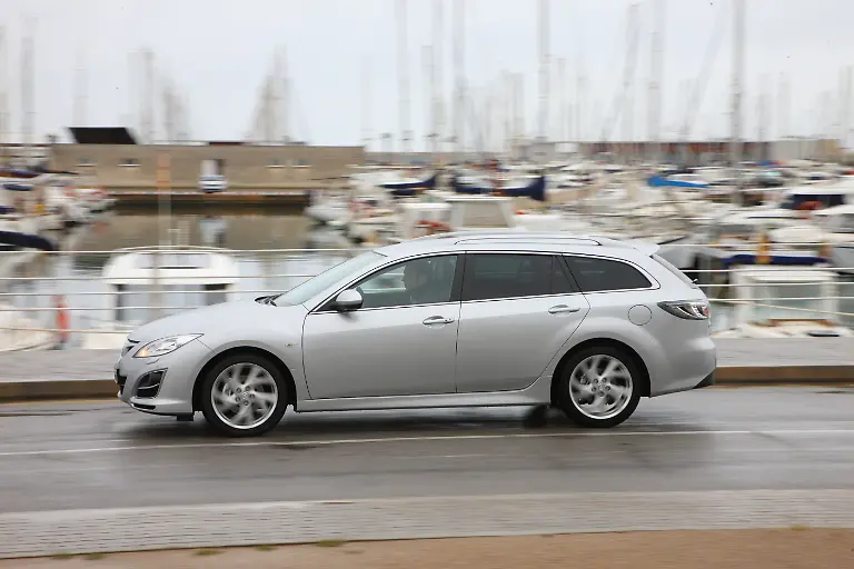 Mazda-6-Barcelona-04-05-2010-10-07-48