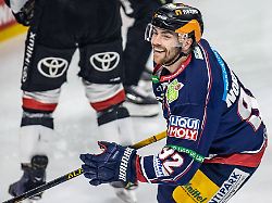 Berlin & Brandenburg: Eisbären gewinnen viertes Viertelfinale gegen Straubing