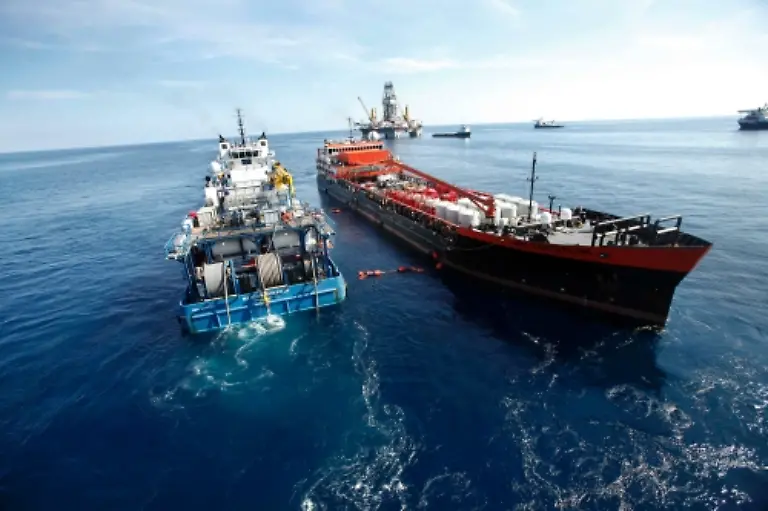 Gulf-Oil-Spill-LAGH103-jpg-preview2-1