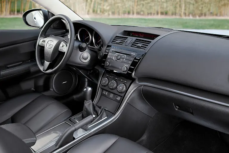 Mazda6-2010-int-05-jpg300