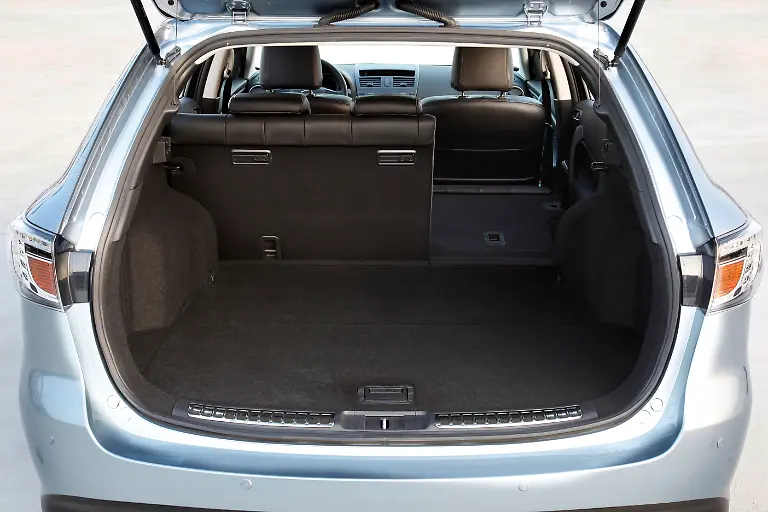Mazda6-2010-boot-16-jpg300